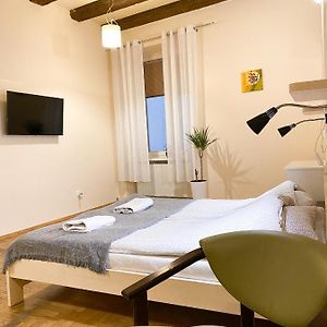 Suite met Twee Slaapkamers en een King Size Bed